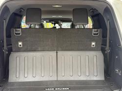 2022 Toyota Landcruiser VX