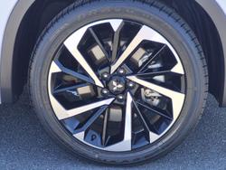 2022 Mitsubishi Outlander Exceed