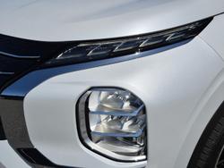 2022 Mitsubishi Outlander Exceed