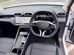 2025 MG ZS Essence Hybrid+ ZS32 MY25.5 Dover White