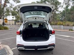 2025 MG ZS Essence Hybrid+ ZS32 MY25.5 Dover White