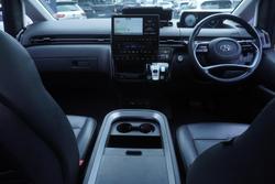 2021 Hyundai STARIA Highlander