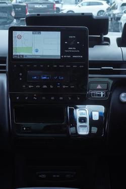 2021 Hyundai STARIA Highlander