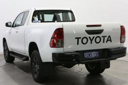 2024 Toyota Hilux SR Hi-Rider