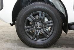 2024 Toyota Hilux SR Hi-Rider