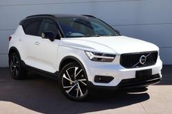 2022 Volvo XC40 T5 R-Design
