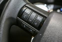 2025 Toyota Hilux SR