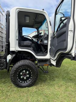 2025 Isuzu N Series NPS 75/45-155 White
