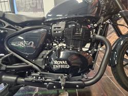 2024 Royal Enfield (see Also Enfiel SHOTGUN 650 Grey
