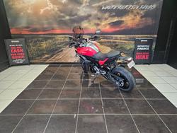 2020 BMW F 900 XR RED