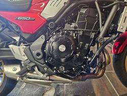 2025 Kawasaki Z650 RS RED