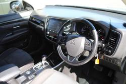 2019 Mitsubishi Outlander ES