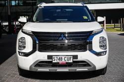 2023 Mitsubishi Outlander Exceed