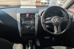 2010 Mitsubishi Colt VR-X