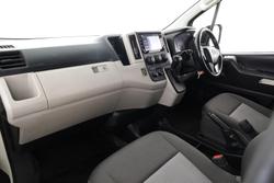 2021 Toyota Hiace Commuter