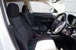 2021 Mitsubishi Outlander PHEV ES