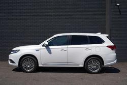 2021 Mitsubishi Outlander PHEV ES