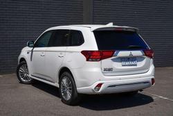 2021 Mitsubishi Outlander PHEV ES