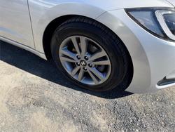 2015 HYUNDAI ELANTRA ACTIVE MD SERIES 2 (MD3) SILVER OR CHROME