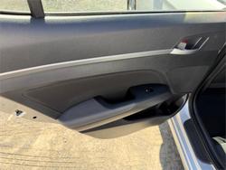 2015 HYUNDAI ELANTRA ACTIVE MD SERIES 2 (MD3) SILVER OR CHROME