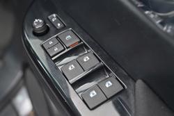 2020 Toyota Hilux SR5