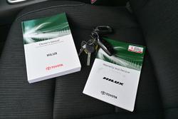 2020 Toyota Hilux SR5