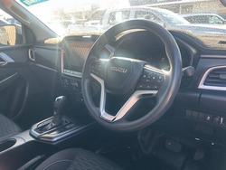 2022 Isuzu D-MAX LS-M MY22 4X4 Dual Range Mineral White