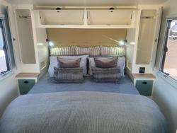 2024 Quantum Classic 21'6 - Simply Stunning