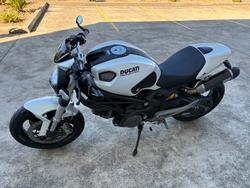 2009 DUCATI MONSTER 696 White