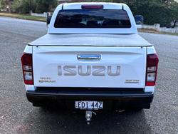 2019 Isuzu D-MAX LS-M