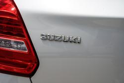 2017 Suzuki Swift GL Navigator