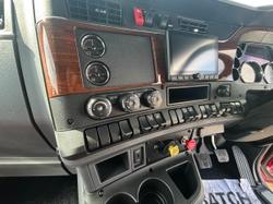 Kenworth T610SAR 