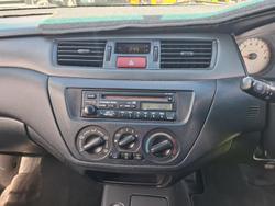 2006 Mitsubishi Lancer ES CH MY06 White
