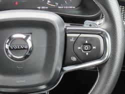 2018 Volvo XC40 T5 R-Design