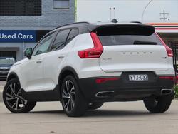 2018 Volvo XC40 T5 R-Design