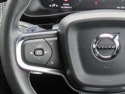 2018 Volvo XC40 T5 R-Design