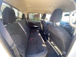 2019 Nissan Navara RX