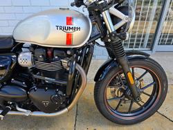 2017 Triumph STREET TWIN silver