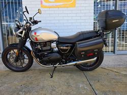 2017 Triumph STREET TWIN silver