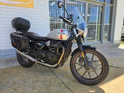 2017 Triumph STREET TWIN silver