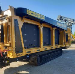 0 Tigercat 6040 Yellow