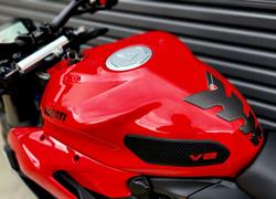 2023 Ducati Streetfighter V2 Streetfighter Red