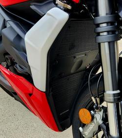 2023 Ducati Streetfighter V2 Streetfighter Red