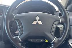 2013 Mitsubishi Pajero GLX-R