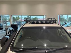 2020 Toyota LANDCRUISER LC200 4.5L T/D A/T Sahara 7 Seat (Beige Trim)