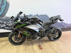 2020 Kawasaki NINJA 1000SX GREEN