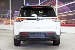 2024 Nissan Pathfinder Ti