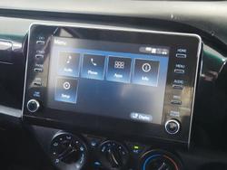 2022 Toyota Hilux SR