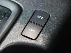 2022 Toyota Hilux SR