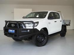 2022 Toyota Hilux SR